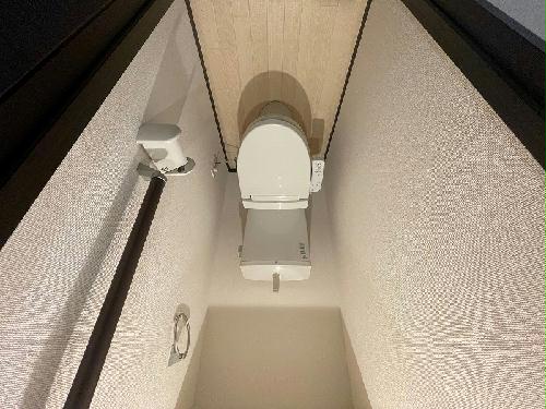 トイレ　温水便座付き