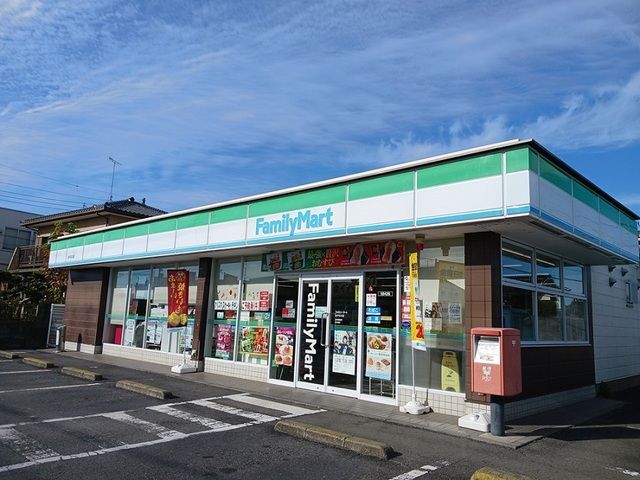 コンビニ　ファミリーマート　石川店（コンビニ）まで500m