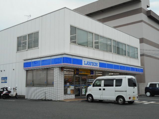 コンビニ　ローソン様（コンビニ）まで650m
