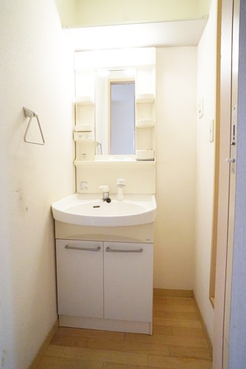 洗面設備　同仕様