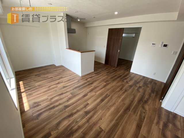 居室・リビング　前面開けていて気持ちの良いお部屋