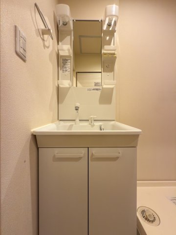 洗面設備　別タイプのお部屋の写真です
