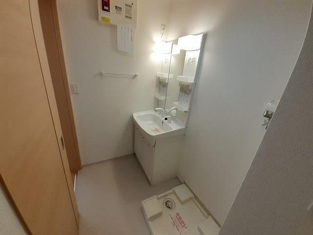洗面設備　洗面室