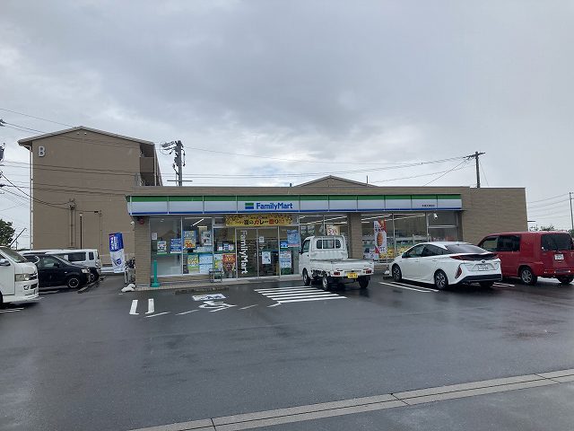 コンビニ　ファミリーマート 本巣天神前店（コンビニ）まで655m