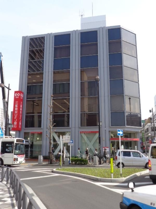 銀行　三菱UFJ銀行越谷支店（銀行）まで50m