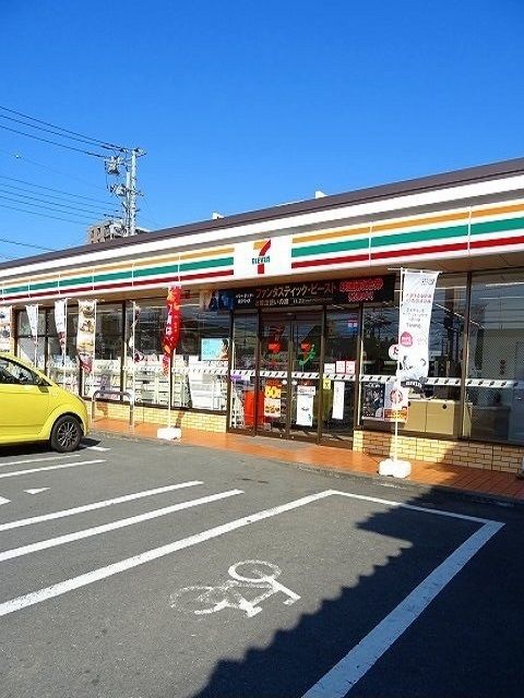 コンビニ　セブンイレブン福生志茂店（コンビニ）まで110m