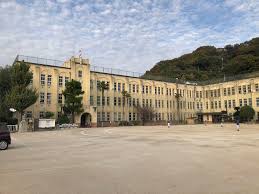小学校　尾道市立久保小学校（小学校）まで1041m