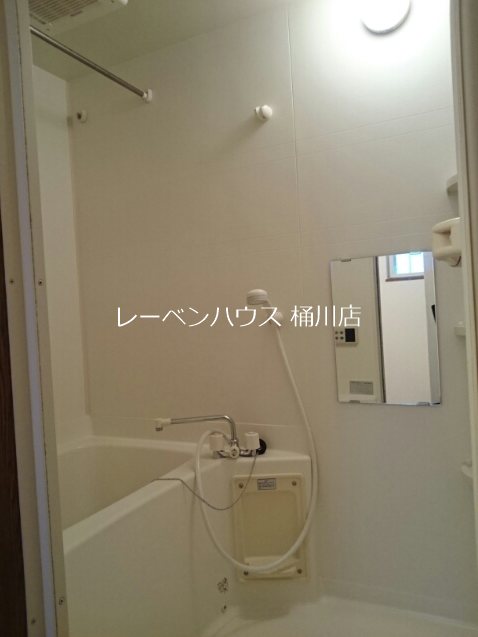 バス・シャワールーム　レーベンハウス桶川店へ　048-787-5511