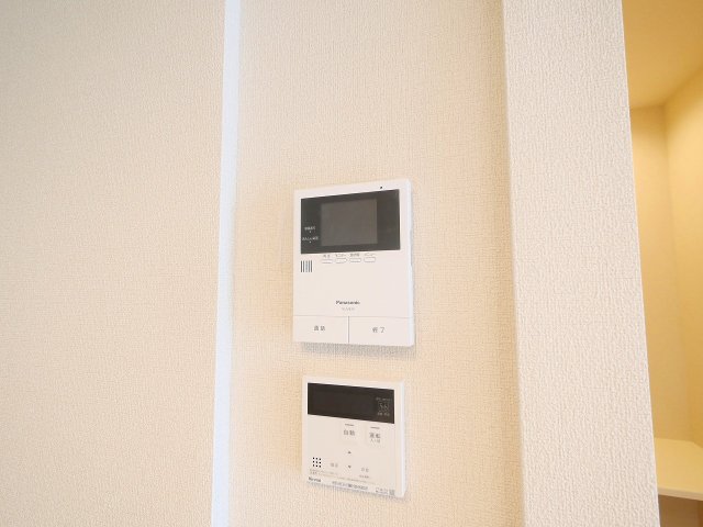 セキュリティ　モニター付きインターホン完備