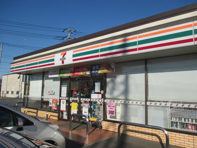 コンビニ　セブンイレブン鹿沼上田町店（コンビニ）まで850m