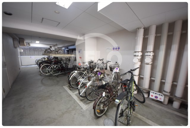 その他共有部分　アドバンス上町台グレイス　駐輪場