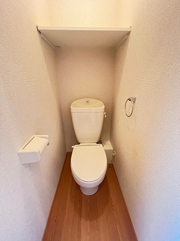 トイレ　トイレもきれいです