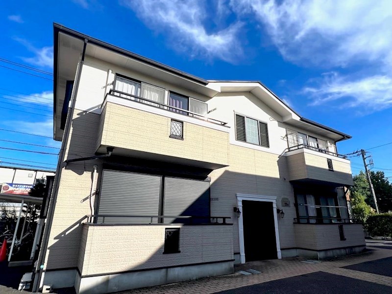 建物外観　１フロア２住戸で全室角住戸