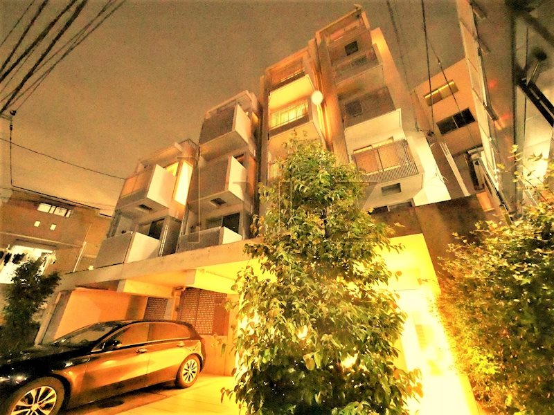 建物外観　デザイナーズマンション！