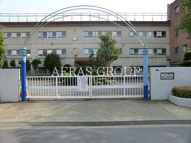 小学校　我孫子市立湖北台西小学校（小学校）まで995m