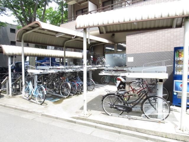 その他共有部分　★屋根付き駐輪場★