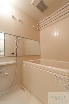 バス・シャワールーム　洗面