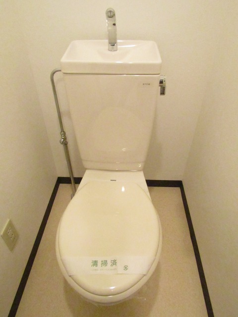 トイレ　反転