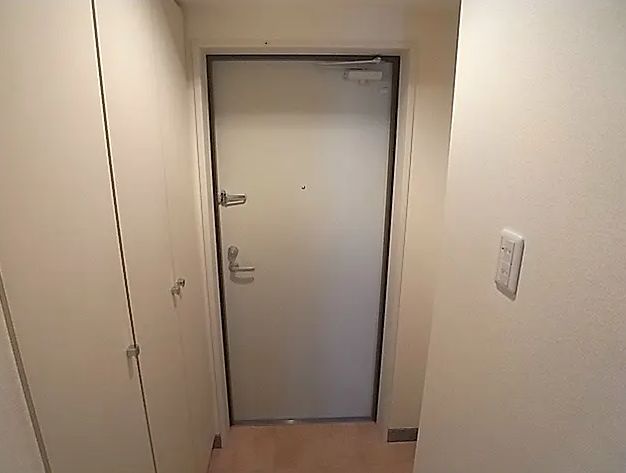 玄関　※参考画像となります