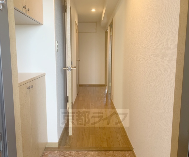 その他設備　独立洗面台です。