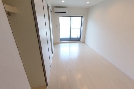 居室・リビング　☆白を基調とした爽やかなお部屋☆