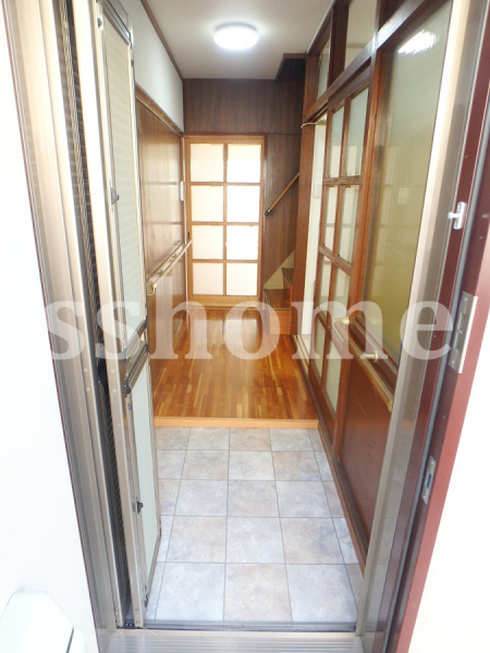 玄関　お部屋は見えません☆