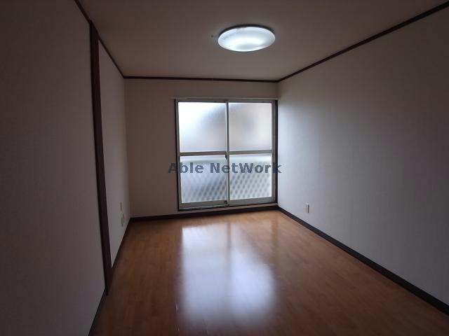 居室・リビング　※別部屋参考写真