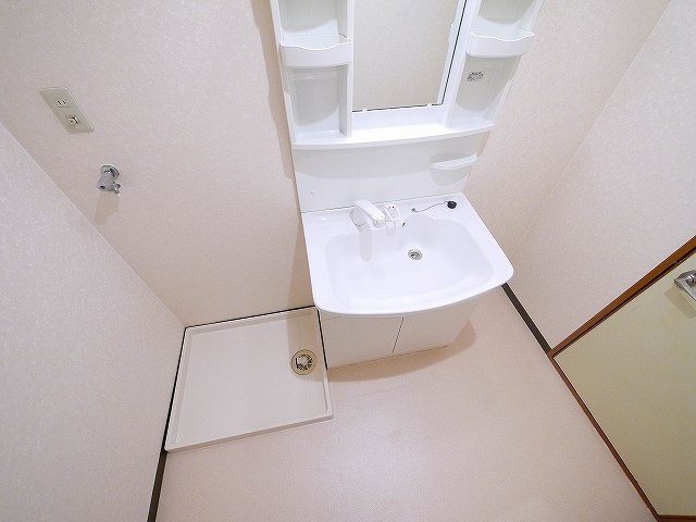 洗面設備　スペースが確保できる洗面所です