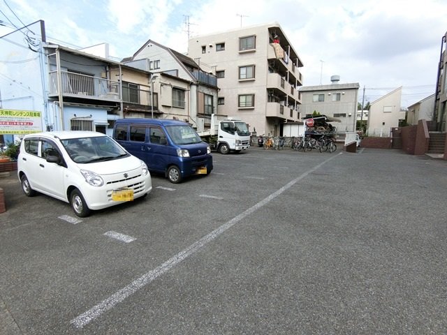 駐車場　屋外