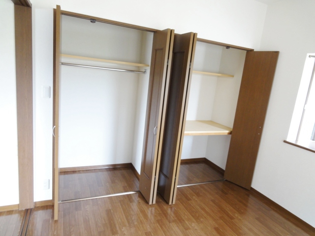 収納　同物件別号室のものです。