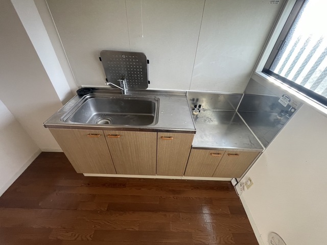 キッチン　別部屋参考写真です