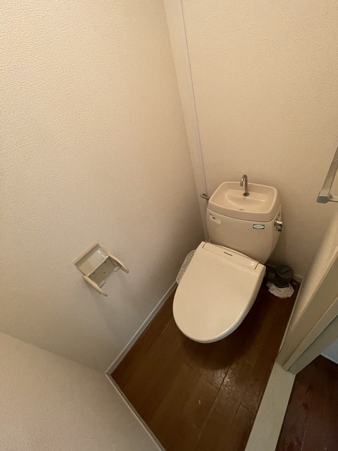 トイレ　別部屋参考写真です