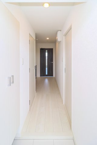 玄関　別号室のものです。現状優先です。