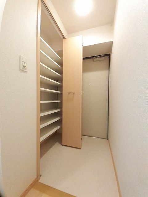 玄関　☆広々とした玄関☆
