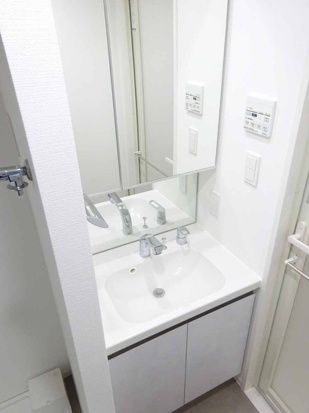 洗面設備　☆嬉しい独立洗面台☆