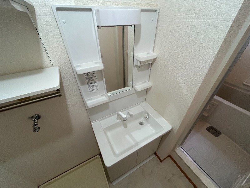 洗面設備　同仕様