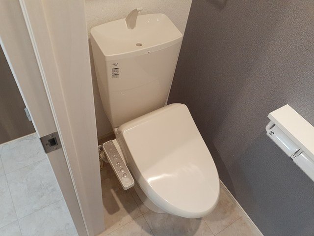 トイレ　コンパクトで使いやすいトイレです