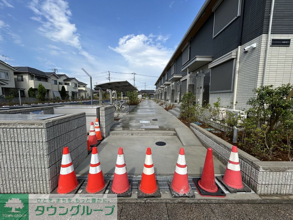 エントランス　駐車場