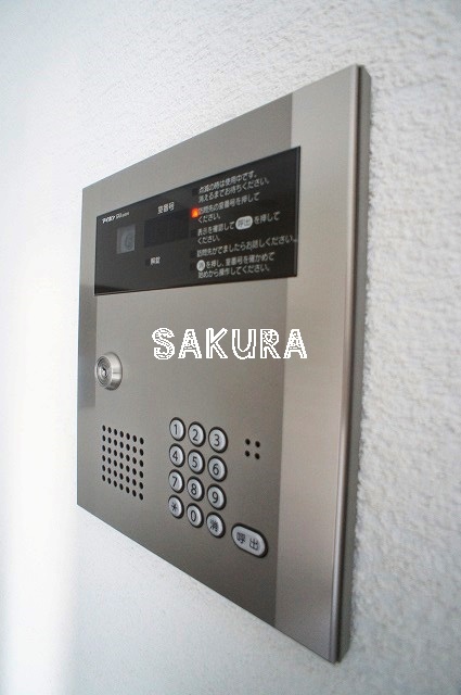 セキュリティ　女性の方でも安心のモニター付きオートロック♪