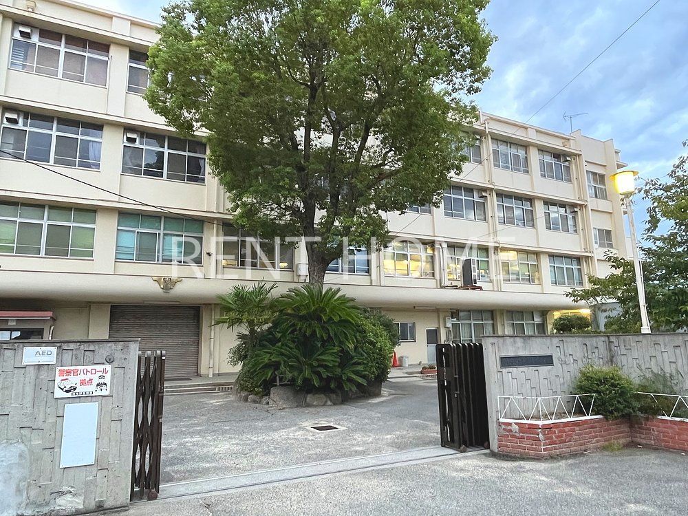 小学校　羽曳野市立恵我之荘小学校（小学校）まで790m