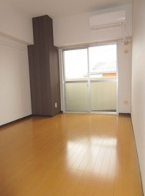 トイレ　★アクセントクロス付きのお部屋です★