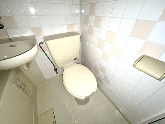 トイレ　浴室内にトイレあり！