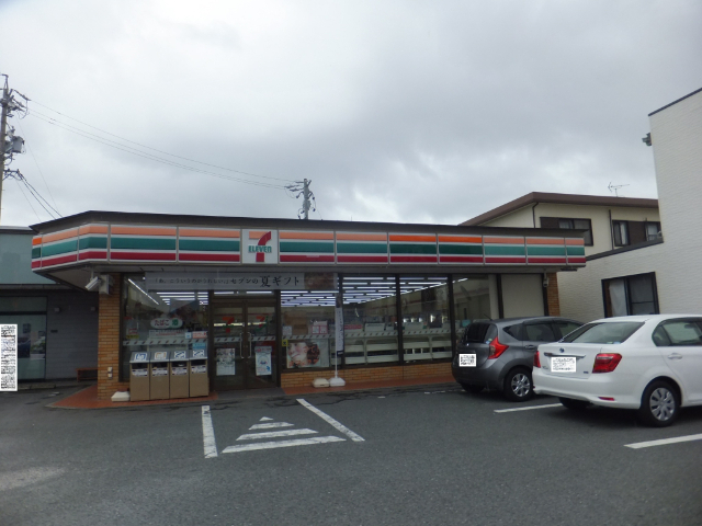 コンビニ　セブンイレブン浜松アリーナ前店（コンビニ）まで589m