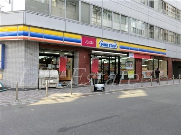 コンビニ　ミニストップ 御堂筋本町店（コンビニ）まで49m