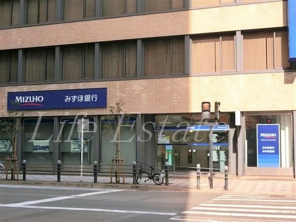 銀行　みずほ銀行 船場支店（銀行）まで162m