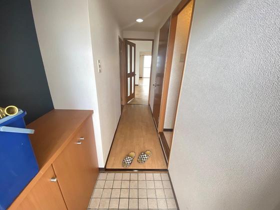 玄関　※別部屋の写真です