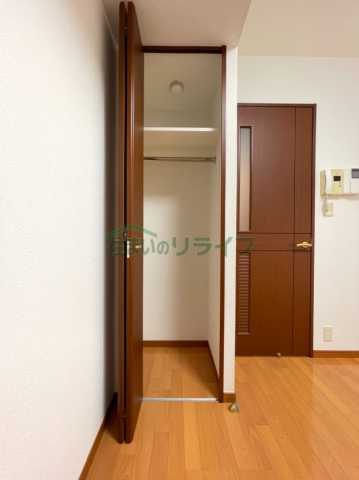 収納　ステージファースト三軒茶屋アジールコートII
