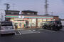 コンビニ　セブンイレブン日野万願寺2丁目店（コンビニ）まで494m
