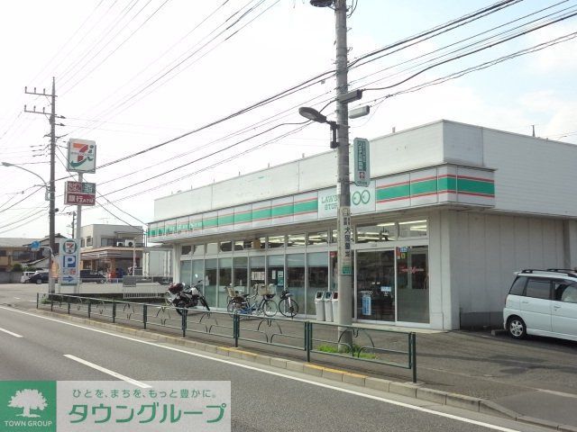 コンビニ　ローソンストア１００（コンビニ）まで139m