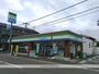 コンビニ　ファミリーマート（コンビニ）まで628m